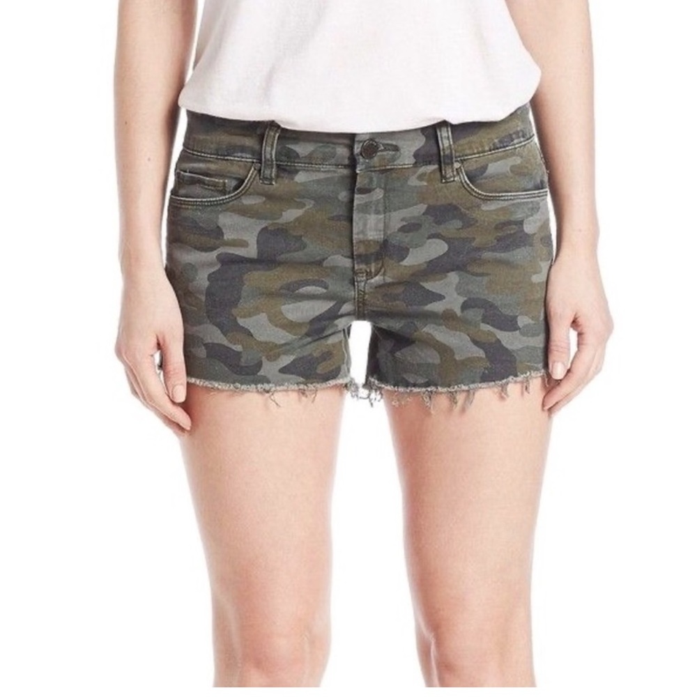 Blank NYC / Camo Shorts / Size 28